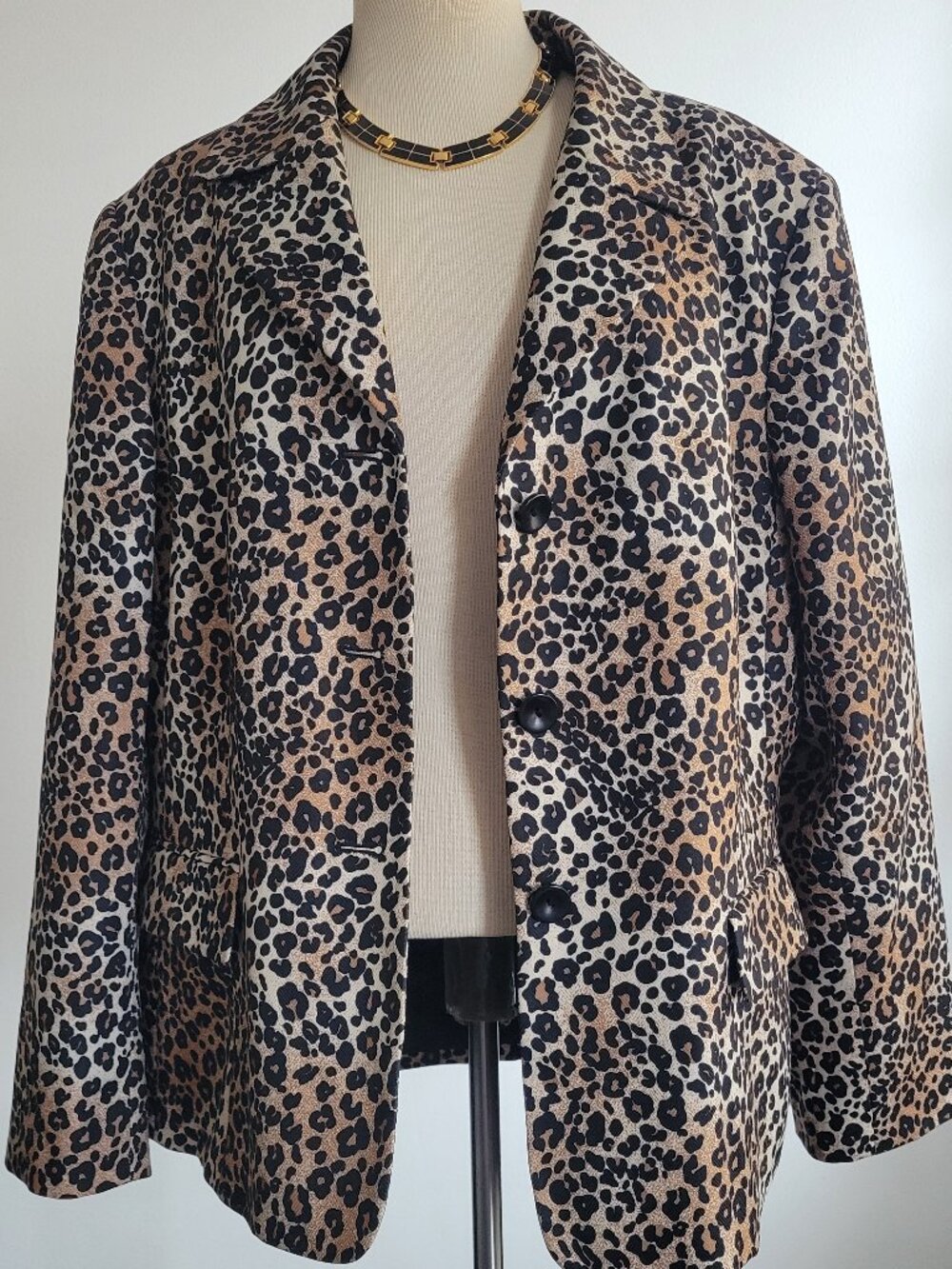 Collections for Le Suit Leopard Print Blazer | Women’s Size 18